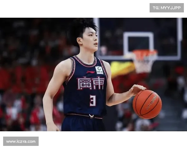 赵继伟解说男篮半场领先22分 胡明轩14分爆发王俊杰先发表现亮眼