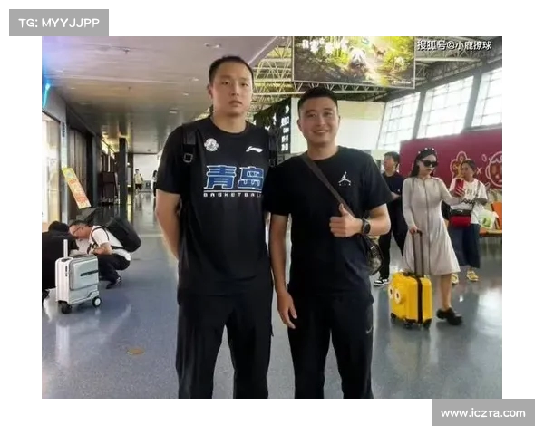 青岛男篮与王奕博签订三年顶薪合同再度携手刘维伟展开新篇章 青岛男篮与王奕博签订三年顶薪合同再度携手刘维伟展开新篇章